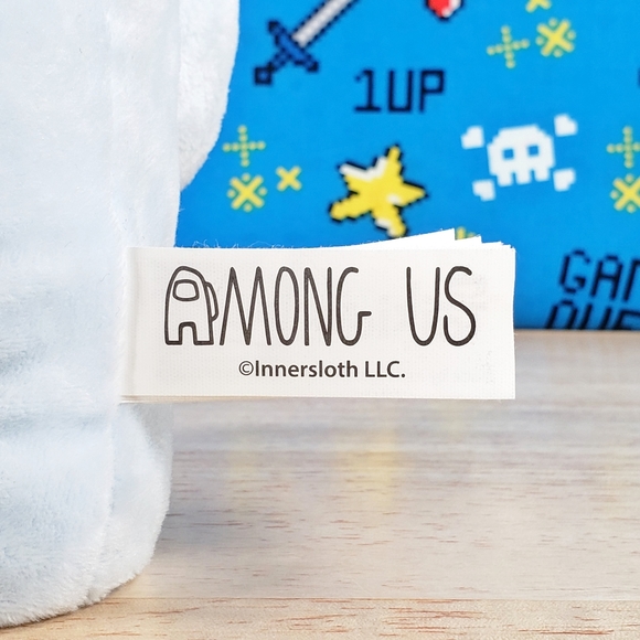 Among Us Blue CrewMate 7" w/ Yellow Star Hat Series 2 Genuine Toikido Plush NWT - Picture 10 of 11